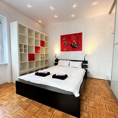 Charming Starry Night Apartment Liubliana Exterior foto
